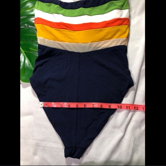 NEW $148‎ Robin Piccone Casey Colorblock One-piece - Picture 7 of 9